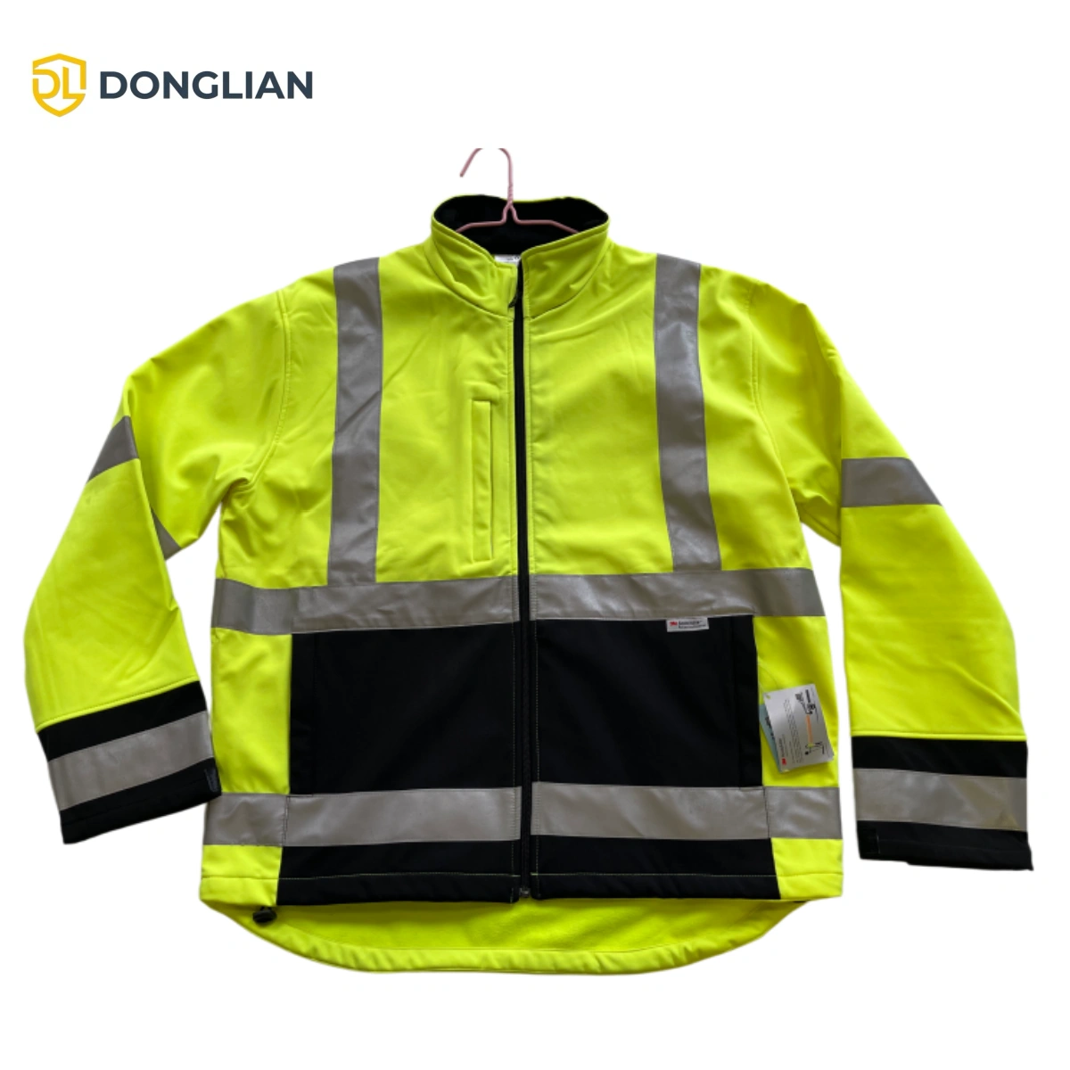 DL1430 hi-vis softshell jacket for yard and loading dock operations